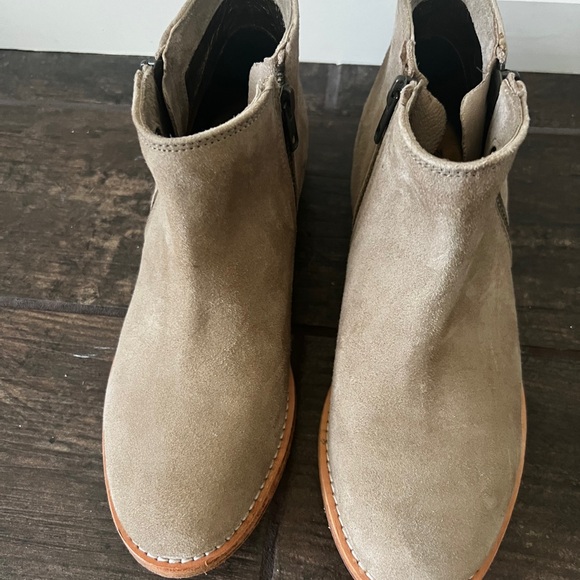 Johnston & Murphy Boots Like New - Picture 1 of 7